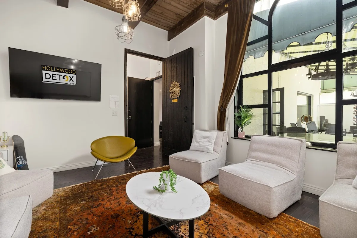 Hollywood Detox - Photo 5