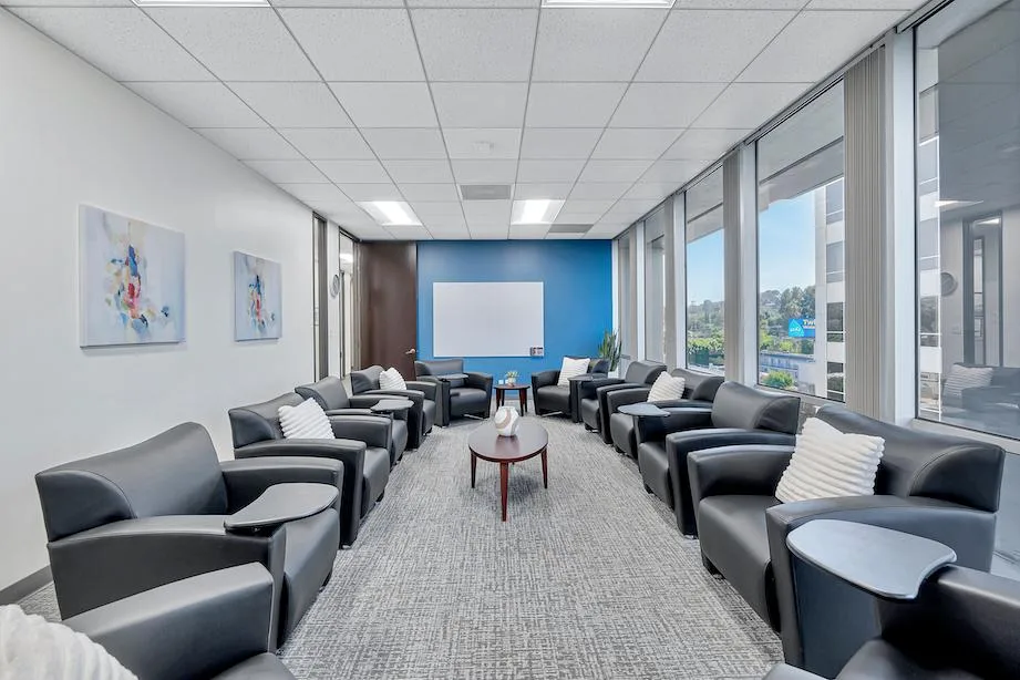 Clearview Outpatient - Woodland Hills - Photo 2