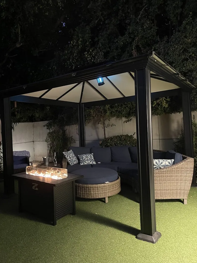 Harlow House Sober Living Los Angeles - Photo 2