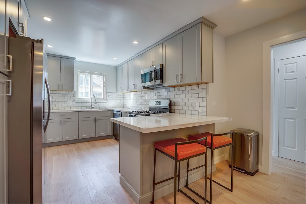 Bridges Recovery - Women's Sober Living Apartments in Los Angeles - Photo 6