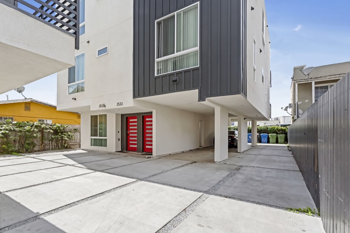 Gracious Wellsprings Sober Living - Photo 6