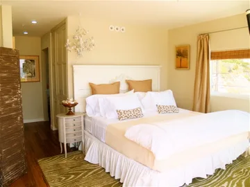 Malibu Beachside Sober Living - Photo 4