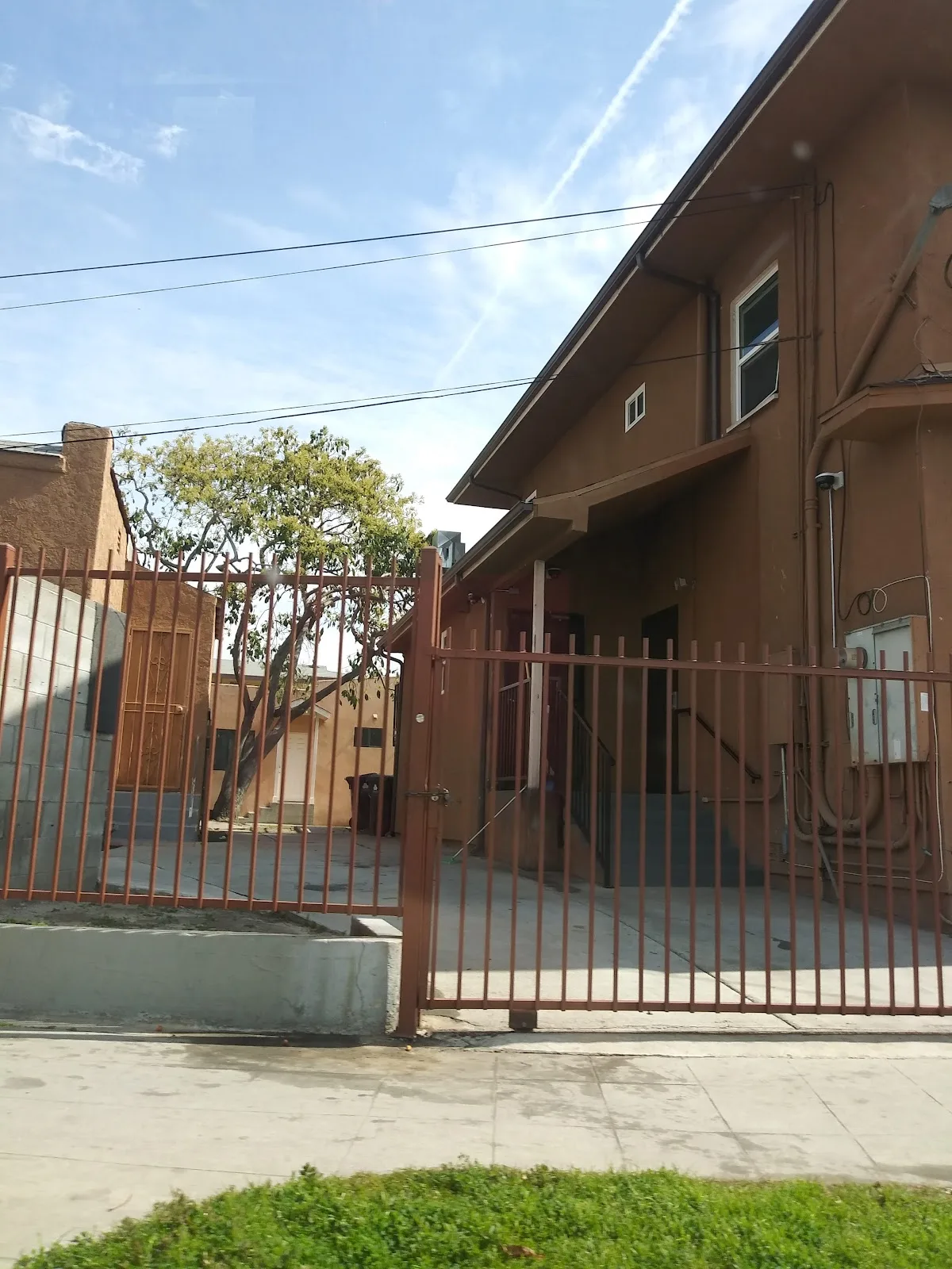 JWCH Mini House - Photo 2