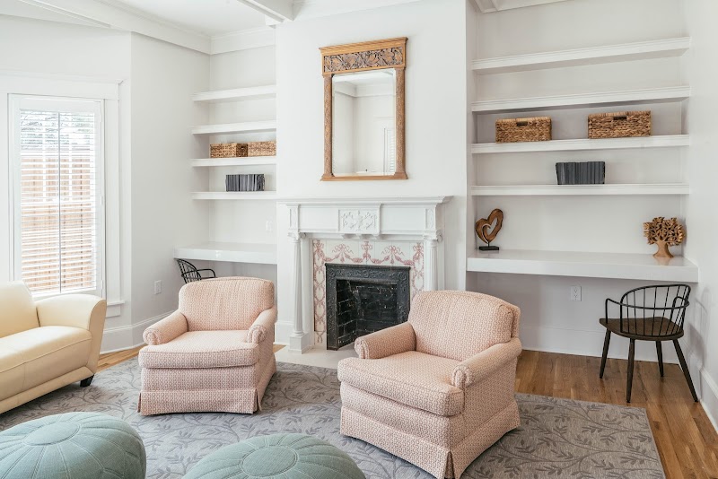 Mini House Residential Treatment - Photo 3